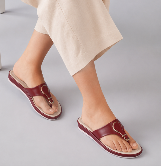 Women's Maroon Oval Ring Slippers