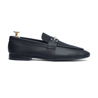 Versatile Black Shoe with Metal Bit