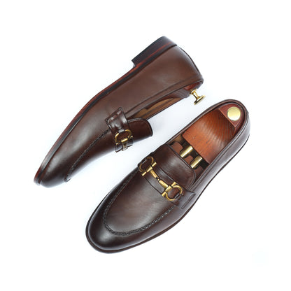 Brown sleek All leather shoe
