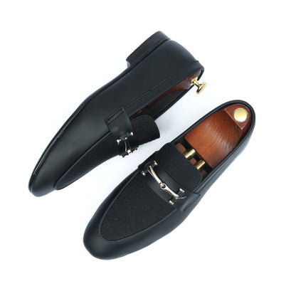 Versatile Black Shoe with Metal Bit