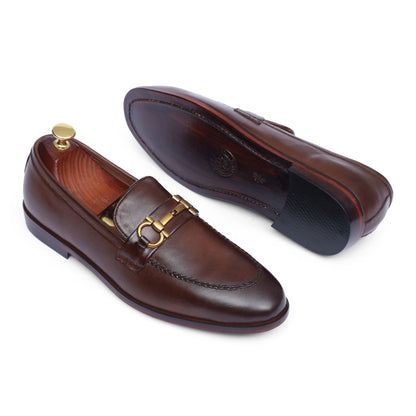 Brown sleek All leather shoe